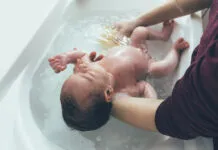 How to Give a Newborn a Bath Step by Step